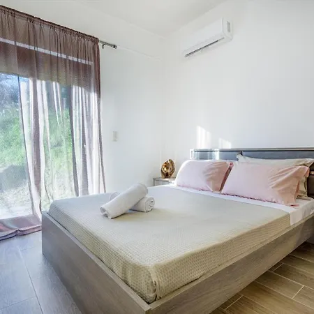 Villa Crypty *